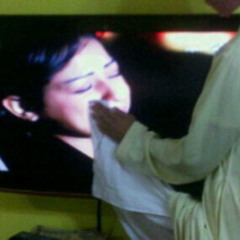 اخذ من خاطره 11:24 .