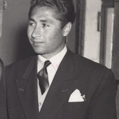 ومُحيَّا البدرِ ليلى يملأُ الرَّوْضَ هناء