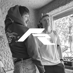 PZ BROADCAST #34 by Mantas T. with Y2kati at RADIO VILNIUS (17.5.2024)
