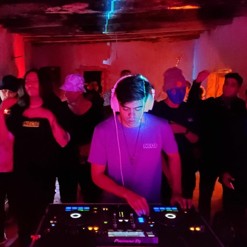 Tech House (X Film @ Youtube SolounaX)