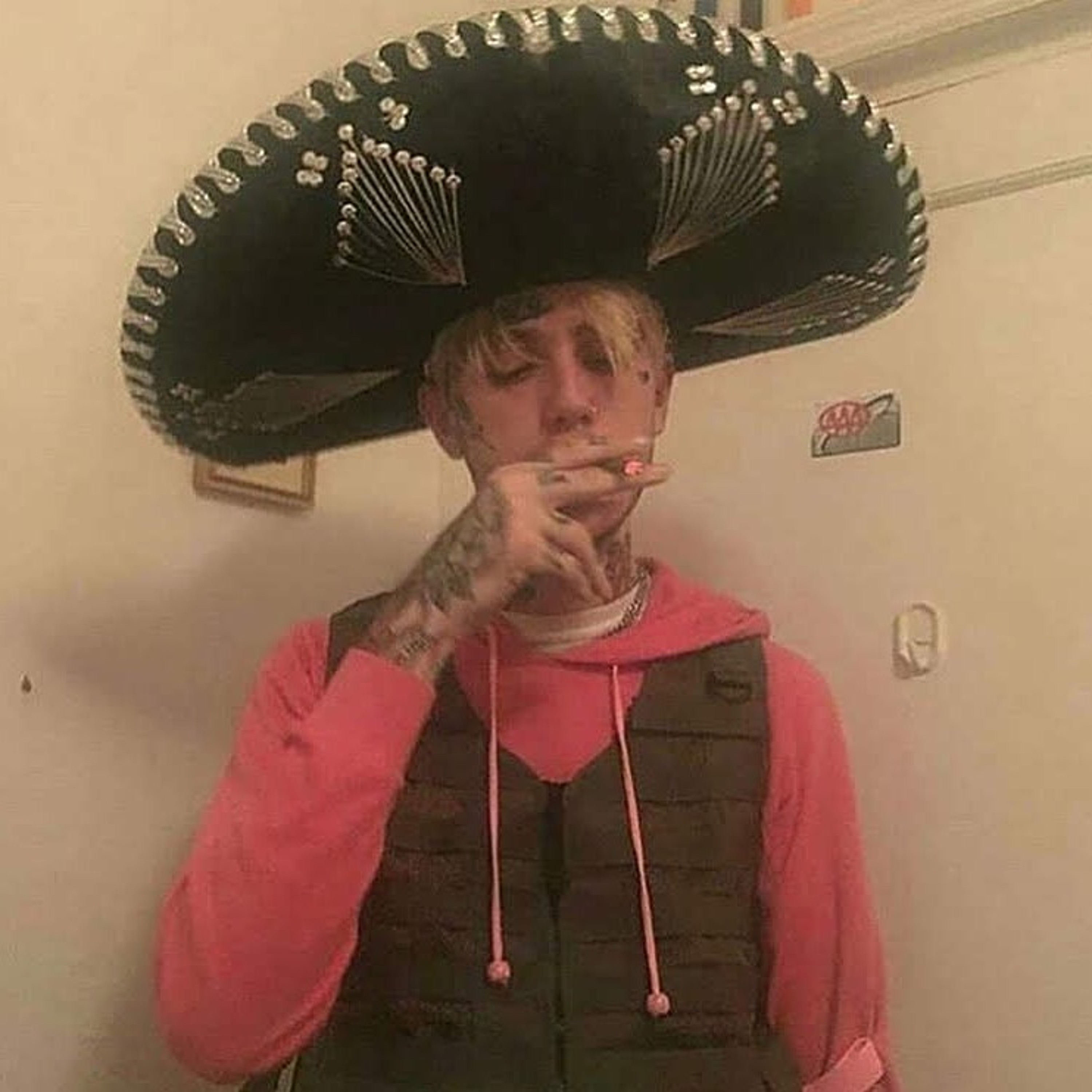 LiL Tracy ft LiL Peep x Bring Me the Horizon - Your Favorite Dress (miro edit) episode artwork