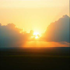 Dj.DamianR - Through the Storm