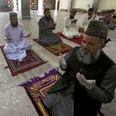 Taraweeh Prayers Pakistan - Imran Khan's Failure To Deal With Maulvis