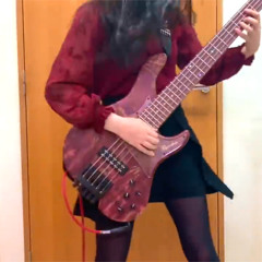 「Lone Digger」をアレンジしてベース弾いてみたふぁみ。{Bass Cover} - Fami of LOVEBITES