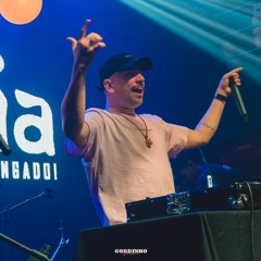 BAILE NO MORRO, GOSTOSINHO TU CAI - DJ KOREIA