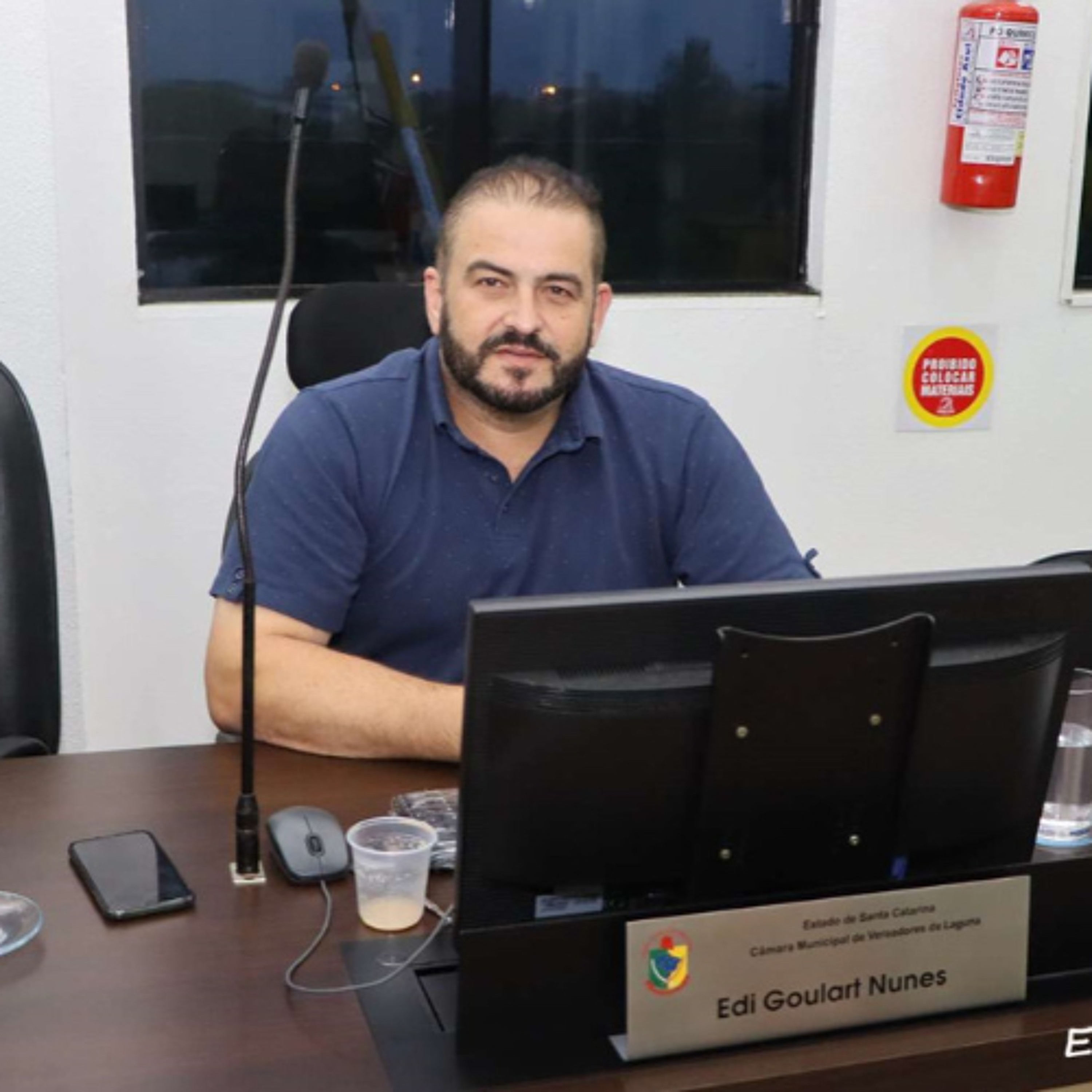 Vereador propõe reduzir salários do Executivo em Laguna episode artwork
