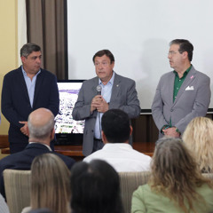 Alberto Weretilneck-Más de 860 familias de San Antonio Oeste tendrán nueva red cloacal