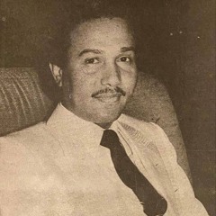 احلا من العقد لبّاسه
