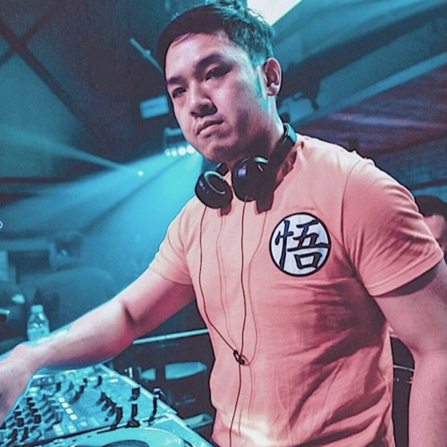 Imma Be A Tremor Raver (Johan Mashup)