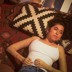 פחדנית (סקיצה לא סופית)