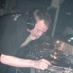 (2006 set)[R.I.P. Hassfront] Parsel (Speedcore) @ Hassfront's B-Day Party (DTOE) - Baracke - Hamburg