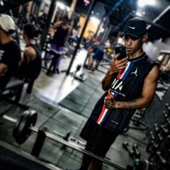# ELA E AS AMIGA DELA x TUDO DE BOM - MC LIVINHO QUE SHOW DA XUXA É ESSE KK ( ( DJ PK DO YOUTUBE ) )