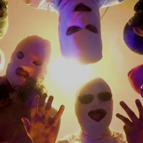 DeR VeRsTaMpFtE TBK Die Line Auf Dem Tisch (Hardtekk)