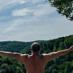 TomJohnDeerdeephouse