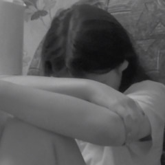 الدمعة الي في عيونك عرفني ايه سببها؟.