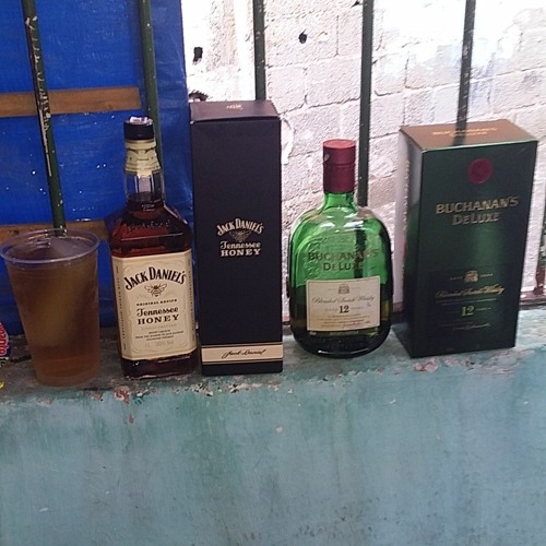 OS CARTÃO NOS CLONA - MC RENATINHO FALCÃO - (DJ's J2, Ks 011, Nogueira)