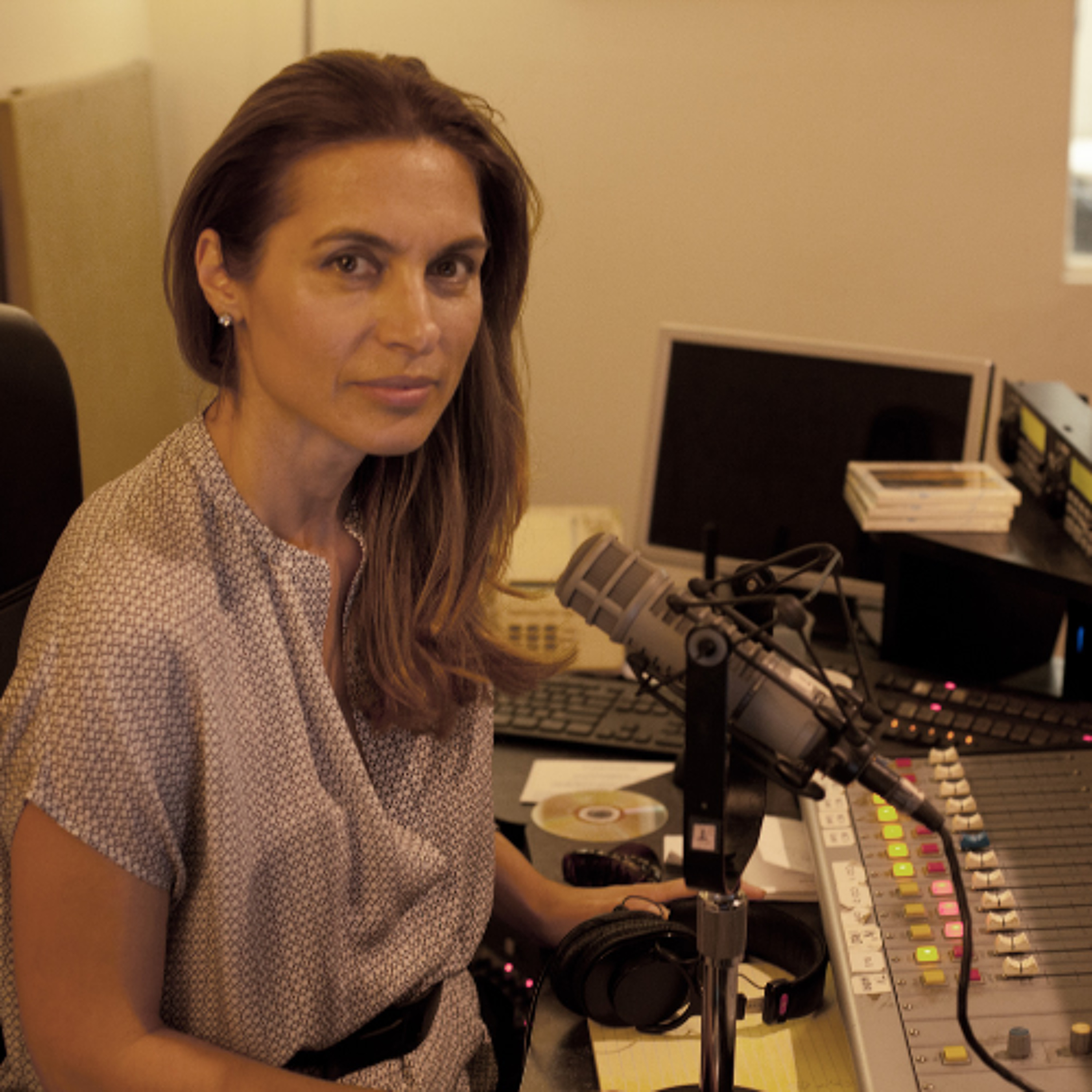 “Έλληνες Παντού” με τη Χρύσα Αβράμη και τους καλεσμένους της, τον Άγγελο Φραντζή, την Κάτια Γκουλιώνη και τον Ανδρέας Κωνσταντίνου 27/9/25