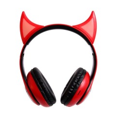 SPENCER Q INVITES TO RADIO BUERO