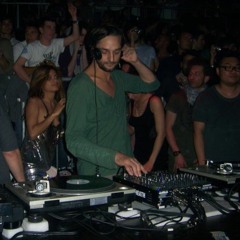 Ricardo Villalobos - Batu