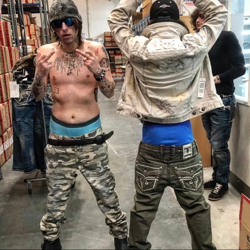 Stream Ricky chix - 3 Left [Prod:vnknwn & tally] by SIP IN PEACE