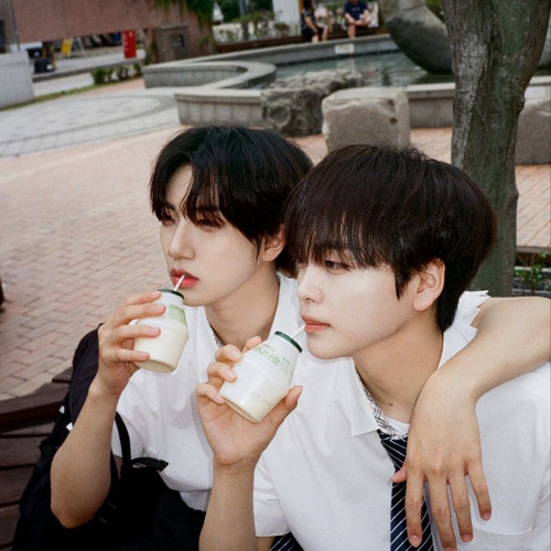 원진,형준 ”Lemon“