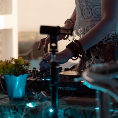 Flying kids (Organic House - September 2025)