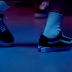 NewJeans 'Hype Boy' (night stroll remix)