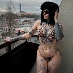 shegoin! (p.l0kked)