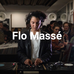 Yoyaku Instore Session with Flo Massé