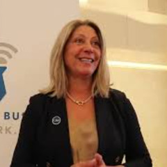 MBN On The Road | Elizabeth Krear  - CAR - 60th Management Briefing Seminars in Detroit