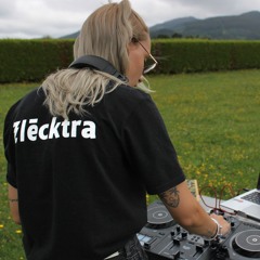 DJ BRUXA   6 - 12 - 24