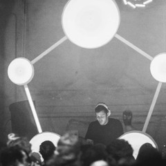 STB on FBi Radio with Bloom [090520]