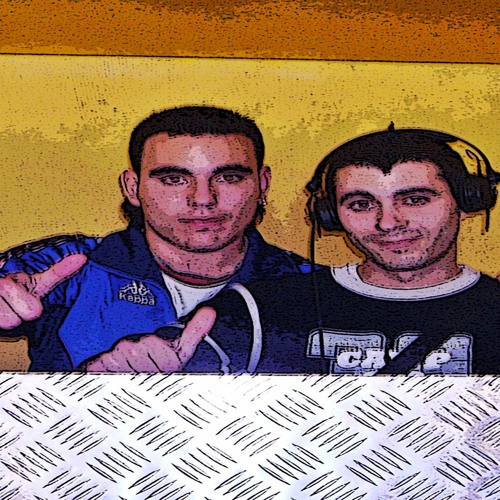 Dj Poly (SoNiDo CaSeRo) Vs. Dj Flaxx (SoNiDo CaRpA MaSiA)  [25.02.2006]