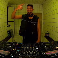 Carl Bergé at HÖR Berlin | POLYTON Showcase