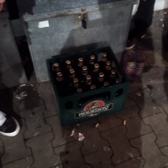 KOURIS PIVA A PIJES BRKA?