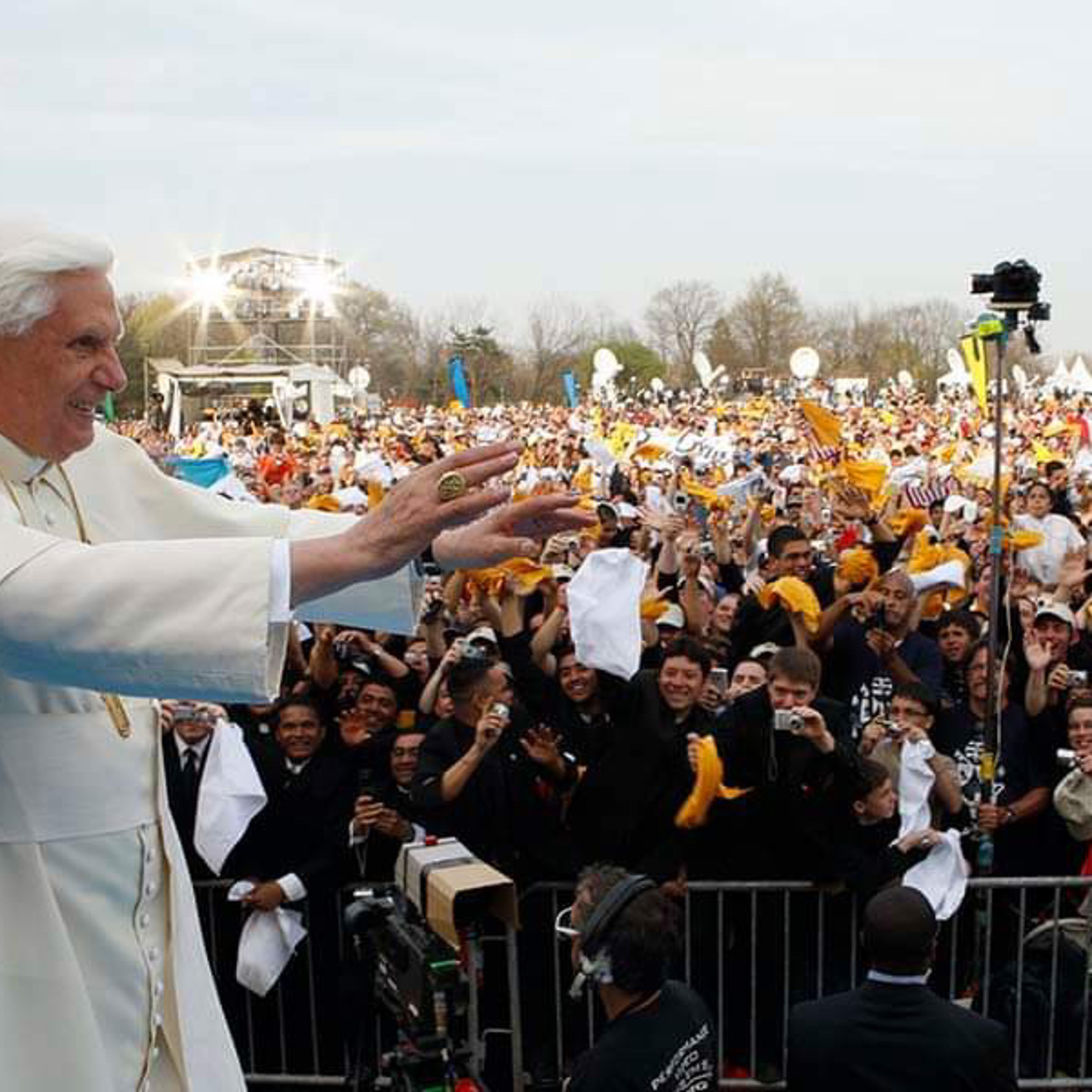 Pope Benedict XVI School of Prayer: Catechesis 22:  Prayer and the Holy Family episode artwork
