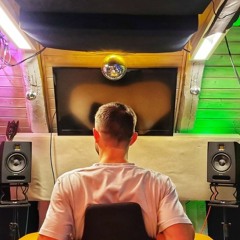 Sexy Little Thing // Puma Blue - Moon Undah Water REMIX