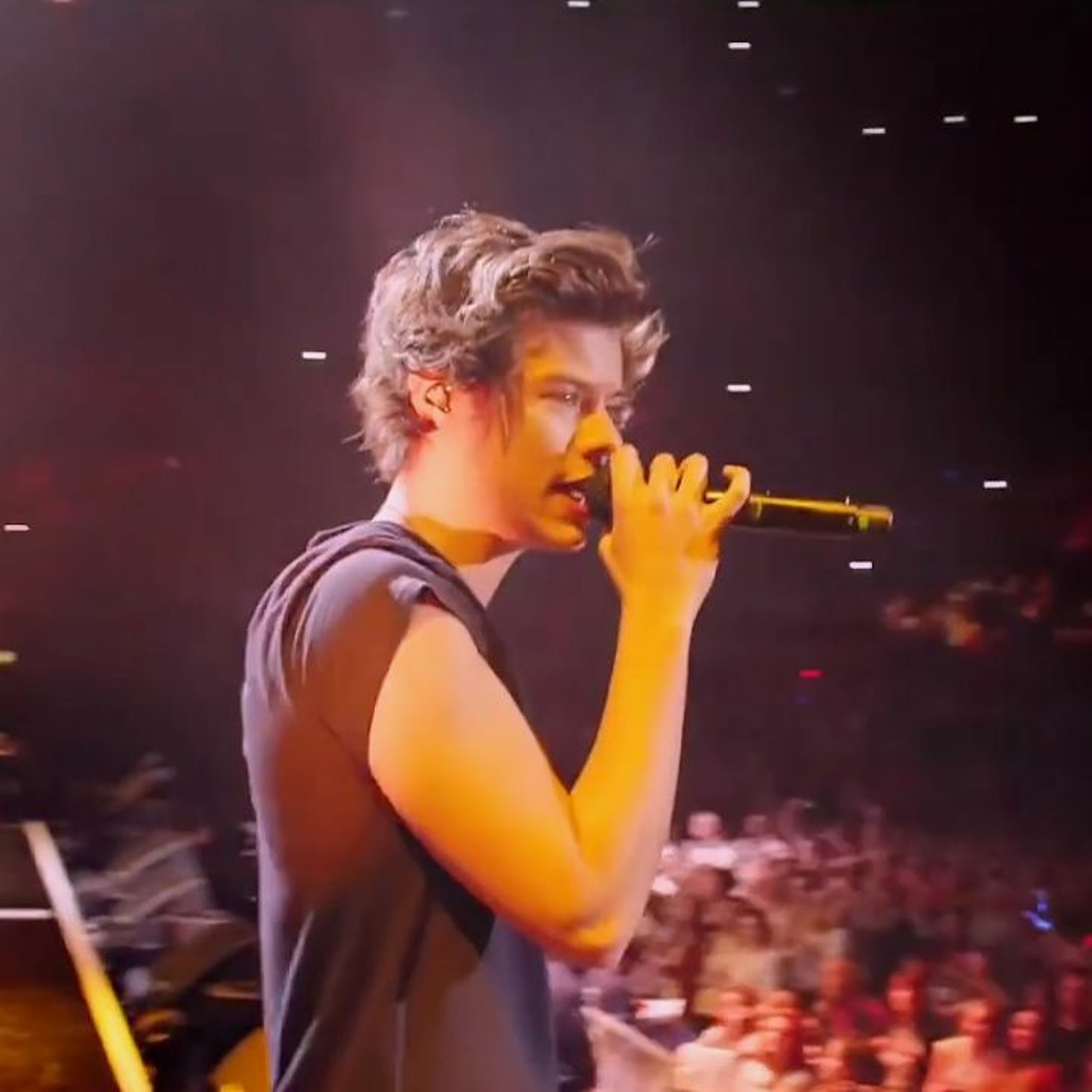 Teenage Dirtbag - One Direction episode artwork