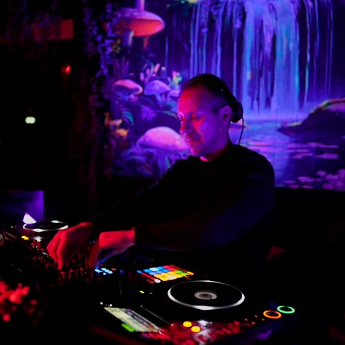 Danilo Dutch at Qi Clubbing 🇮🇹 | Earworm & Bloom 🎶