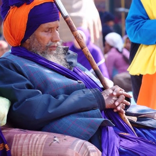 ਗੁਰਮੁਖਿ ਰੋਮਿ ਰੋਮਿ ਹਰਿ ਧਿਆਵੈ॥