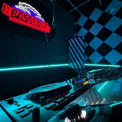 Bassboat Live Mix - 5 DJs - 3 MCs