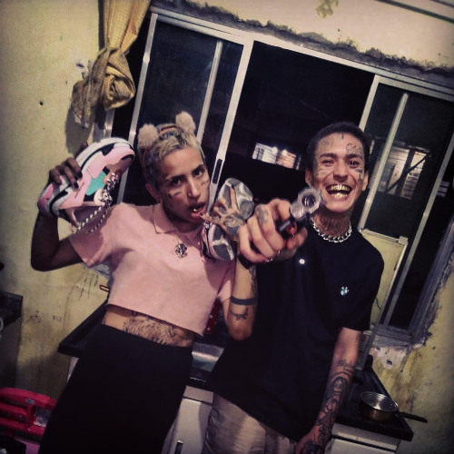 MTG-GAROTA VOÇÊ É INTERESTELAR MC'S RONDOM, LIPIVOX-REMIX VERSÃO BH(PROD.DROP7)