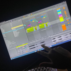 MTG QUEM GOSTA DE FAZER FUMAÇA - DJ BENEVS