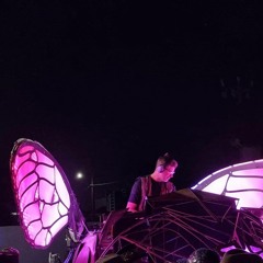 Melburn City Circus 2021 - UKI (The Industrique, Melbourne)