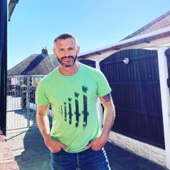 Andy Holdsworth in the mix