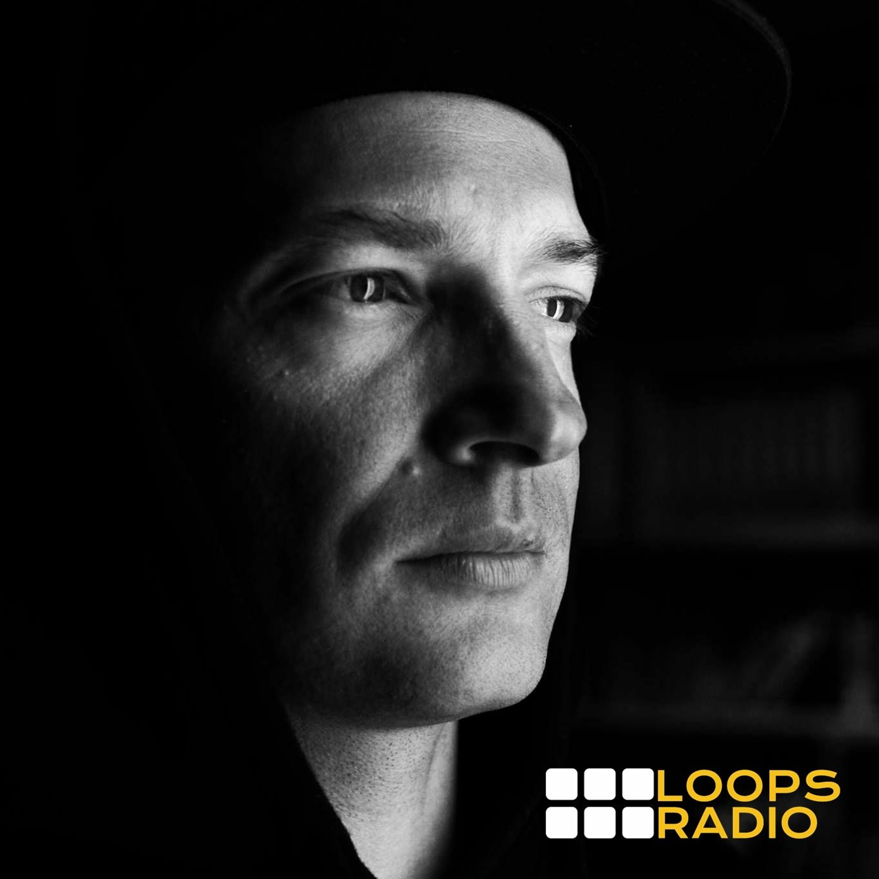 Peres - 5th Anniversary Progressive Night Episode 060 - Loops Radio Progressive