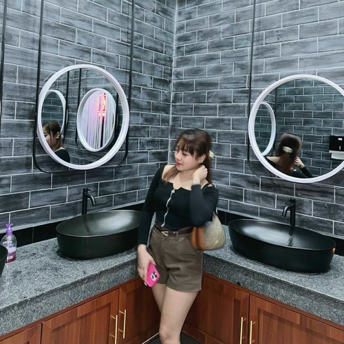 • WINDYYY AGAIN •