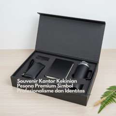 Pesona Premium Souvenir Kantor Custom: Simbol Profesionalisme dan Identitas