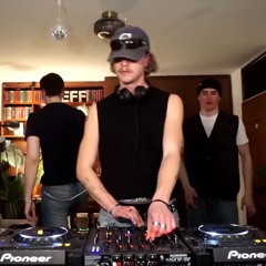 Strauss | TechnoForFriends