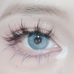 flashing eyes